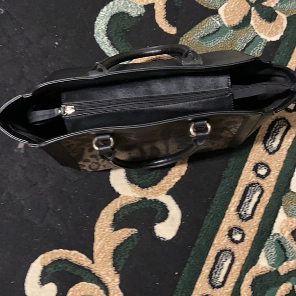 Purse - Picture 4 of 4